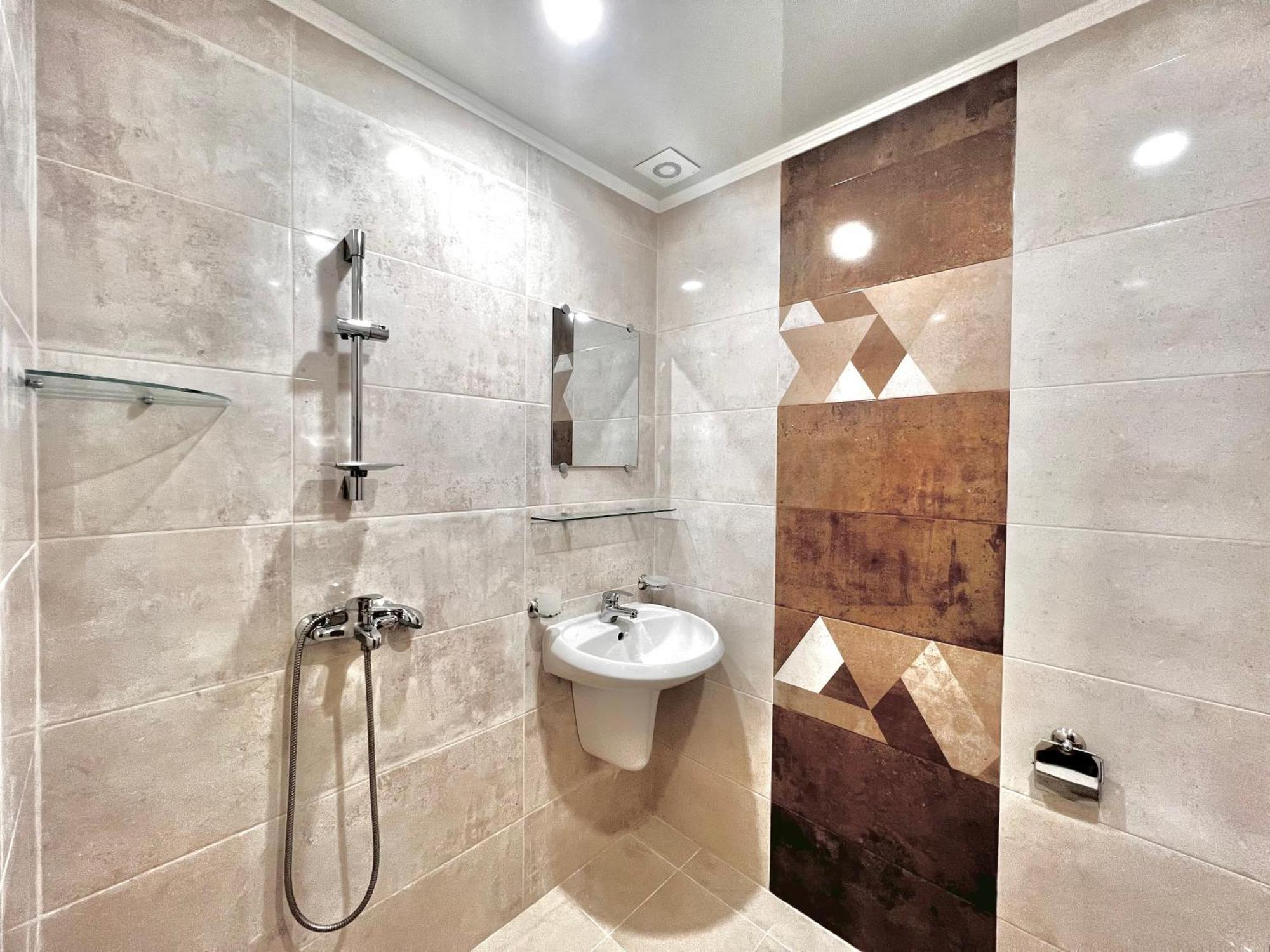 Chrystal Guest House Обзор Номер фото