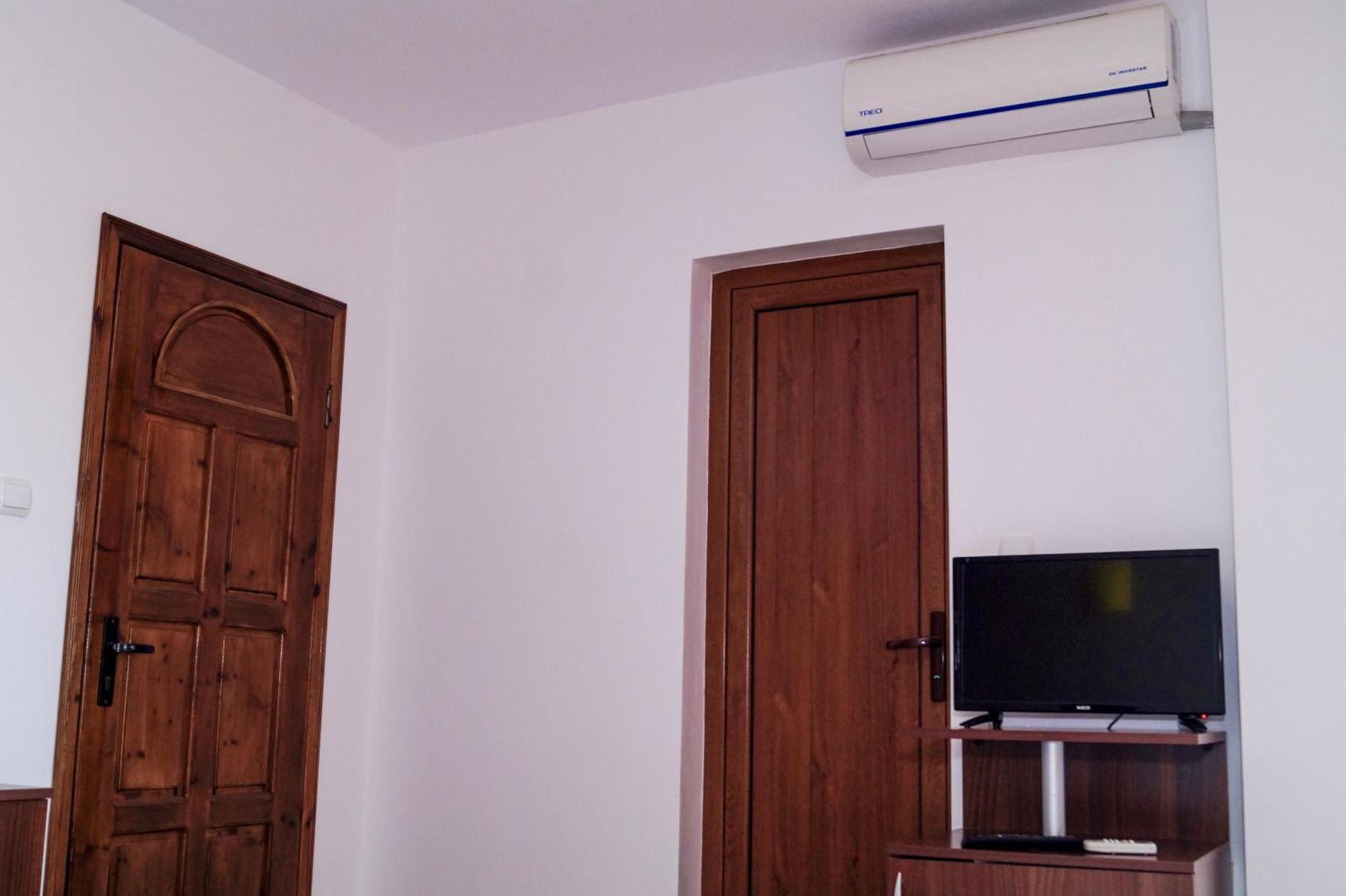 Chrystal Guest House Обзор Номер фото